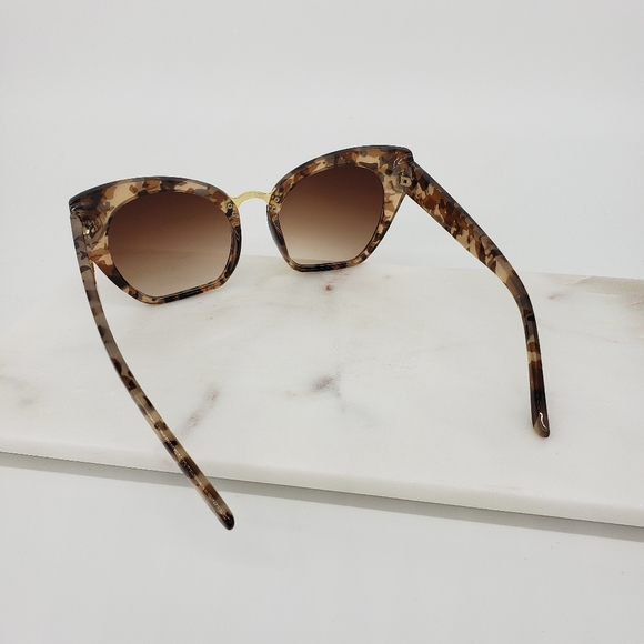 New Tortoise Oversized Cateye Sunglasses - Picture 7 of 9